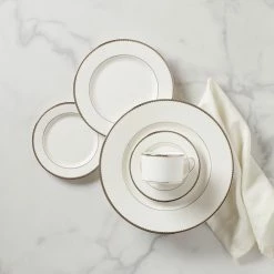 Flash Sale ⭐ Kate Spade Sugar Pointe™ 5-piece Place Setting ✨