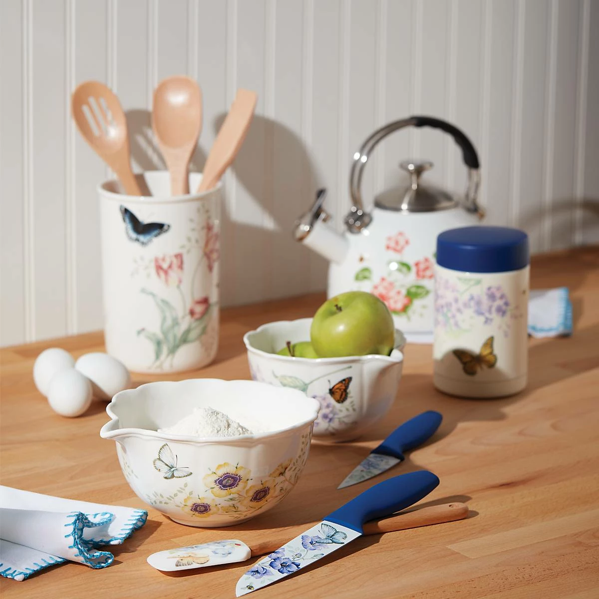 Outlet 🎁 Lenox Butterfly Meadow® Large Food Container 💯 4 Outlet 🎁 Lenox Butterfly Meadow® Large Food Container 💯 - Image 2