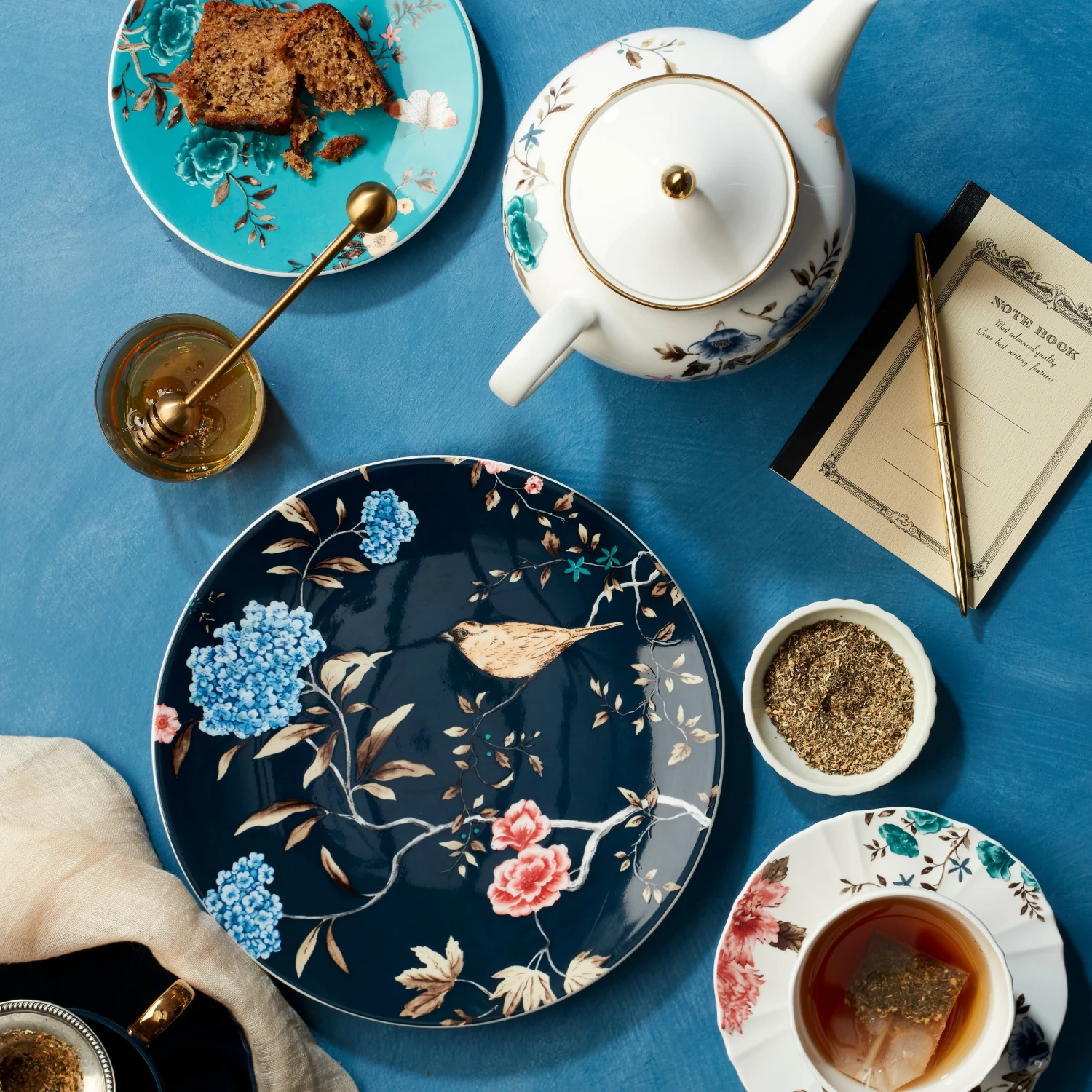 Hot Sale π€© Lenox Sprig & Vine Set of 4 Accent Plates π₯° 7 Hot Sale π€© Lenox Sprig & Vine Set of 4 Accent Plates π₯° - Image 5