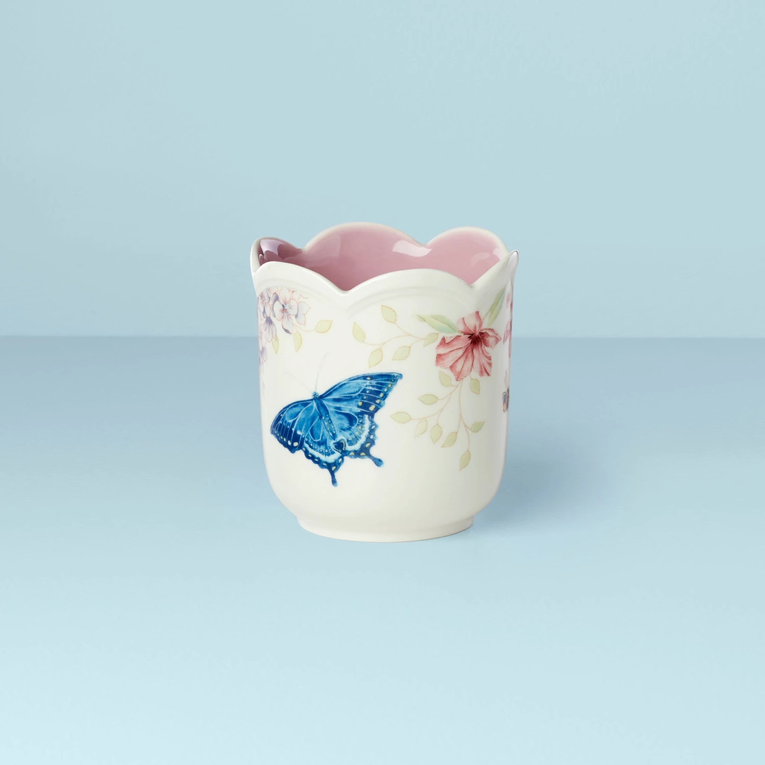 Budget π₯ Lenox Butterfly Meadow Scalloped Lilac Linen Candle β 3 Budget π₯ Lenox Butterfly Meadow Scalloped Lilac Linen Candle β