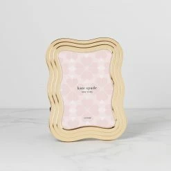 Budget 😍 Kate Spade South Street 5" x 7" Gold Wavy Frame 🎉