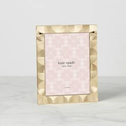 Promo 👏 Kate Spade South Street 8" x 10" Gold Scallop Frame ⌛