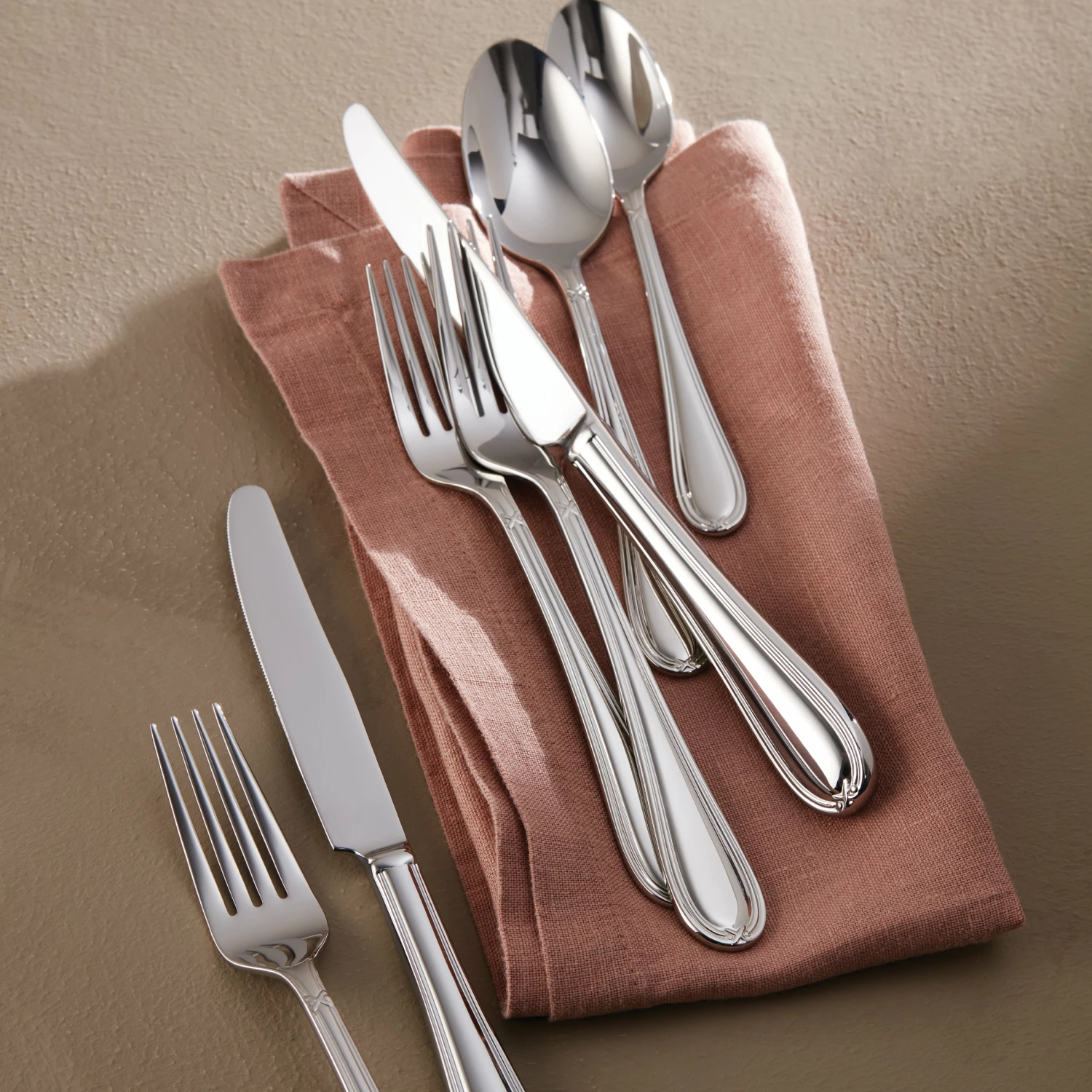 Best Sale π Lenox Ashbridge 80-Piece Flatware Set π 5 Best Sale π Lenox Ashbridge 80-Piece Flatware Set π - Image 3