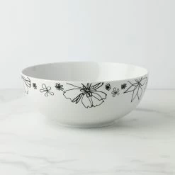 Brand new 😍 Kate Spade Garden Doodle Serving Bowl 🔥