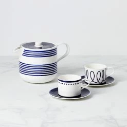 Brand new 🥰 Kate Spade Charlotte Street 5-Piece Tea Set 🔔